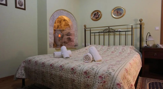 Polyxenia Hotel
