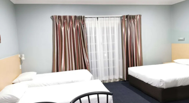 Poplars Inn Mittagong, Забронировать Мини-отель Миттагонг Southern Highlands