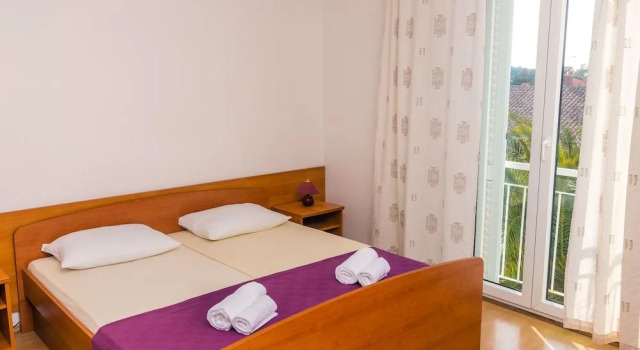Pool Apartments Galeb, Забронировать Апартаменты/квартира Отели Новалья с парковкой, рядом с Общественный Пляж Мэйн, Парковка