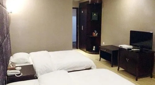 Longhu Hotel
