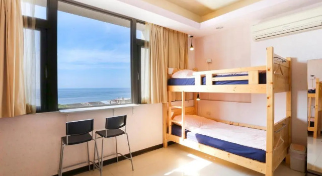 Кровать в общем номере (женский номер) Dali Yi International Hostel