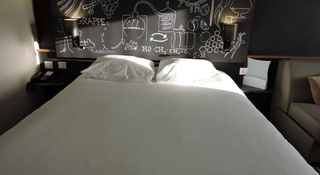 Двухместный семейный номер Standard Ibis Styles Cognac