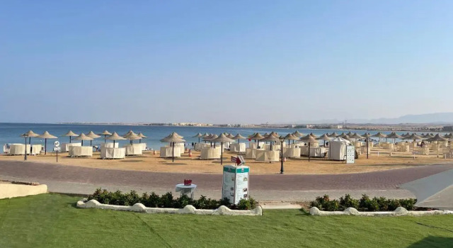 Апартаменты Apartment with private Beach in Sahl Hasheesh
