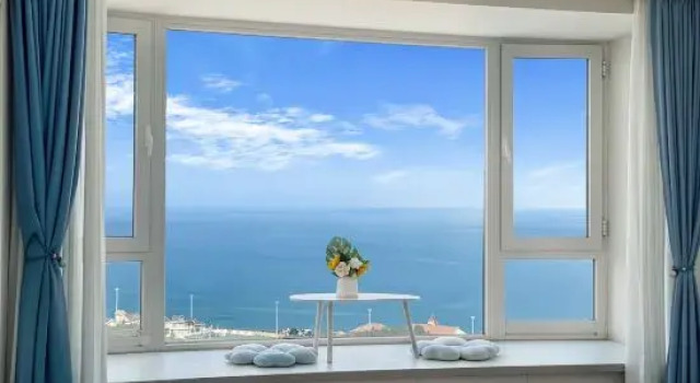 Weihai Wanghaige Seaview Apartment (Huoju 8th Street/International Bathing Beach)