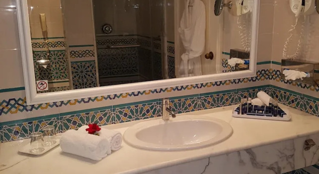 Полулюкс OCEANA Hotel & Spa