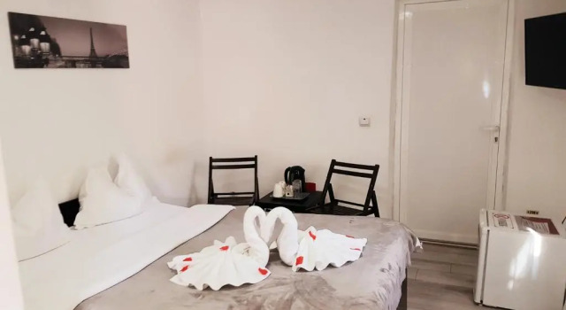 Ekonomiczny dwuosobowy pokój z widokiem Pensiunea Red Rose