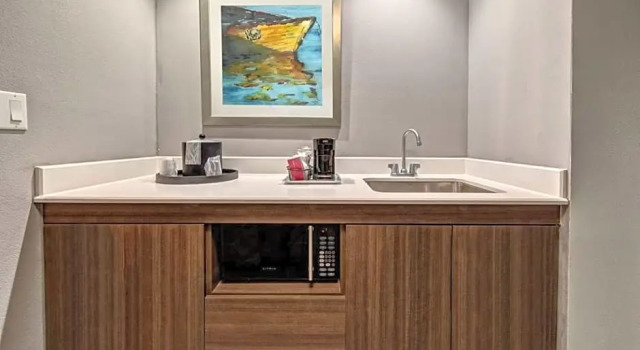 Номер Standard Hampton Inn & Suites San Jose Airport