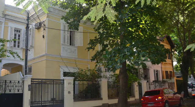 Casa Amarela Guest House - ZONA SUL, Забронировать Гостевой дом Гостевые дома штата Рио-де-Жанейро, Гостевой дом