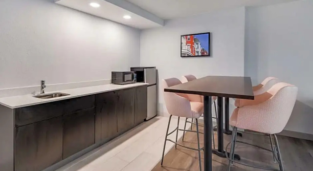 Двухместный люкс c 1 комнатой Best Western Premier Richmond City Gateway