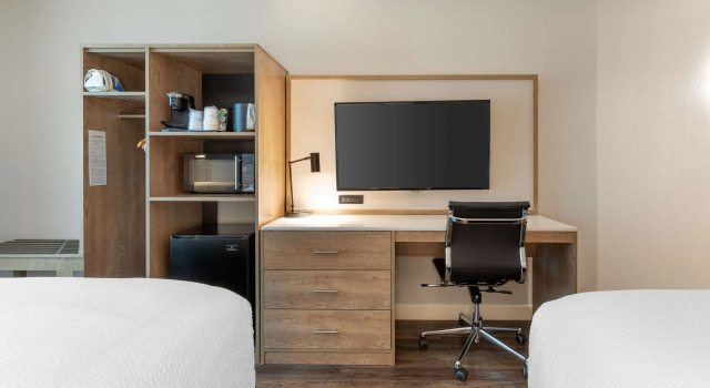 Четырёхместный номер Standard Best Western Plus Rancho Cordova Inn