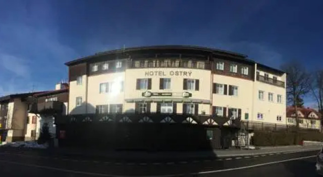 Hotel Ostry