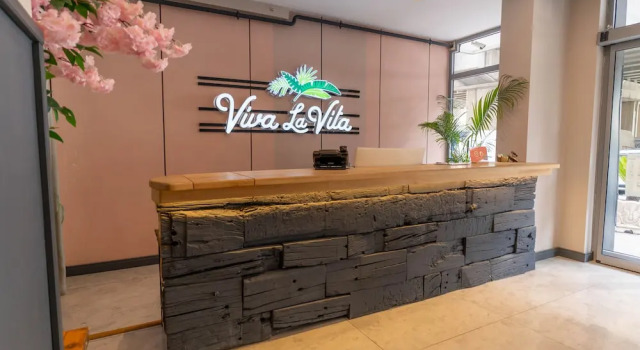 Viva La Vita Hotel Bornova, Rezerwuj Hotel Bornova Izmir