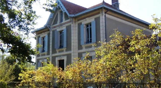 Gîte Parentis-en-Born, 6 pièces, 10 personnes - FR-1-360-112, Забронировать Отель Паранти-ан-Борн Landes