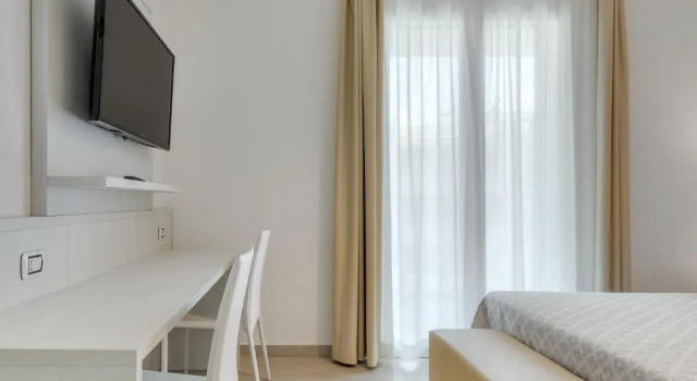 Апартаменты Apartaments Suites Ambassador