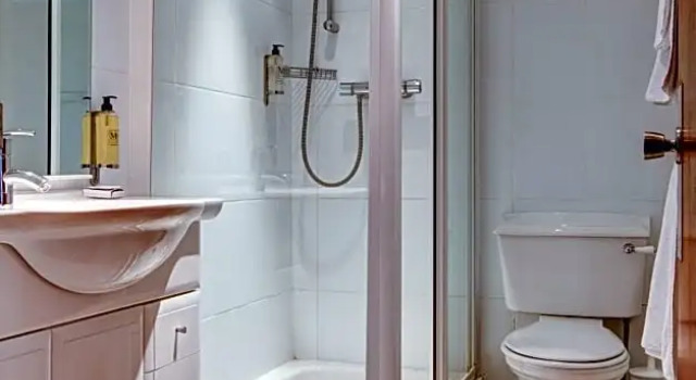 Полулюкс Best Western Plus The Connaught Hotel and Spa