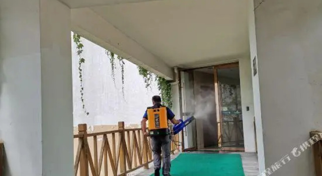 Люкс Deluxe West Hot Spring Resort Beichuan