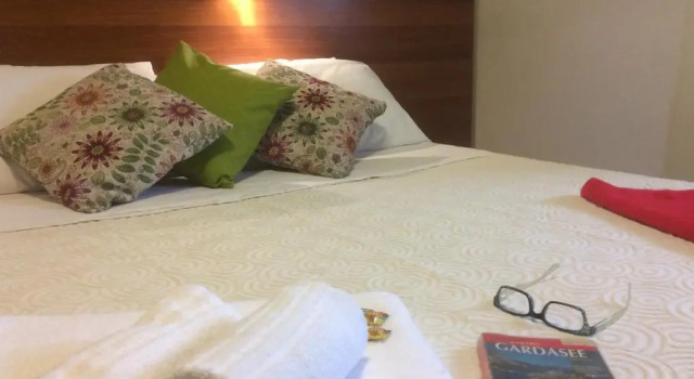 Albergo Trattoria Fioravante, Забронировать Отель Пескьера-дель-Гарда Garda Veneto, рядом с Pederzoli Hospital