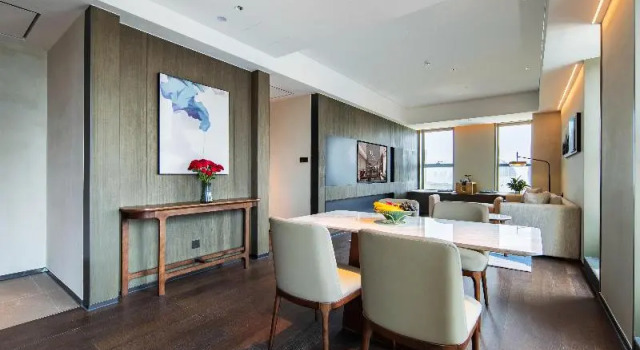 Люкс Executive Madison Hotel Qingdao West Coast City Balcony