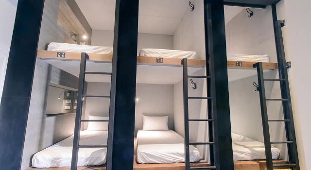 Кровать в общем номере (мужской номер) Kiwi Express Hotel-Taichung Station II