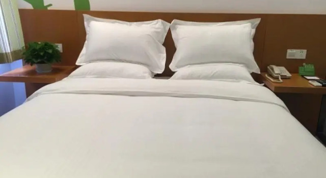 Номер Standard Vatica LangFang CNPC Central Hospital Hotel