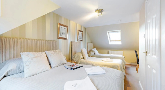 Четырёхместный номер Standard Arden Guest House, Craigmillar Castle Edinburgh
