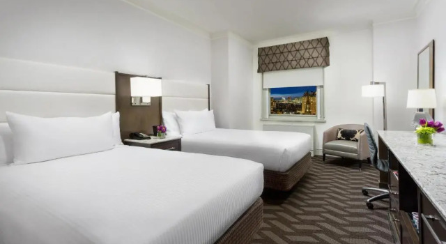 Двухместный номер Mobility Accessible with Tub Отель Hilton Boston Park Plaza