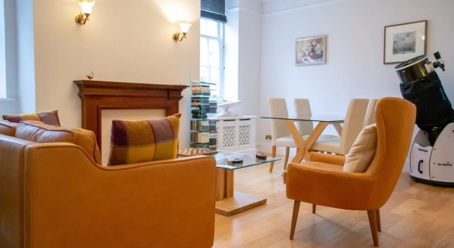 Spacious 2 Bedroom Property in Listed Building Oxford