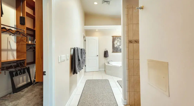 Lake Havasu City Escape w/ Pool, Patio & Grill!, Забронировать Отель Лейк-Хавасу-Сити штат Аризона