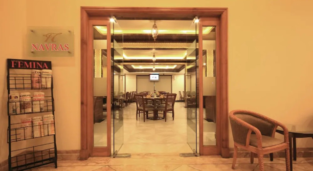 Hotel Naeeka, Rezerwuj Hotel Hotele w Gujarat ze śniadaniem, Śniadanie