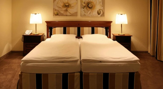 Трёхместный номер Comfort с 2 комнатами Hotel & SPA Waldecker Hof