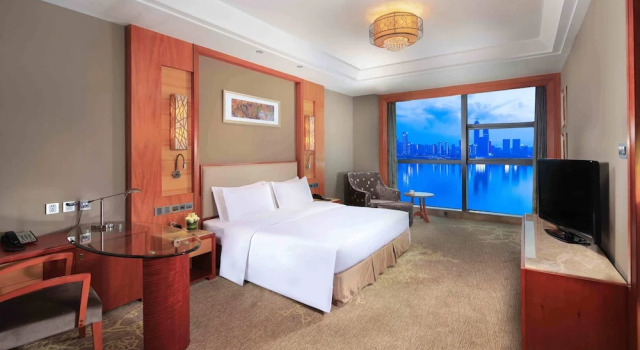 Двухместный номер Superior с видом на реку Empark Grand Hotel Changsha