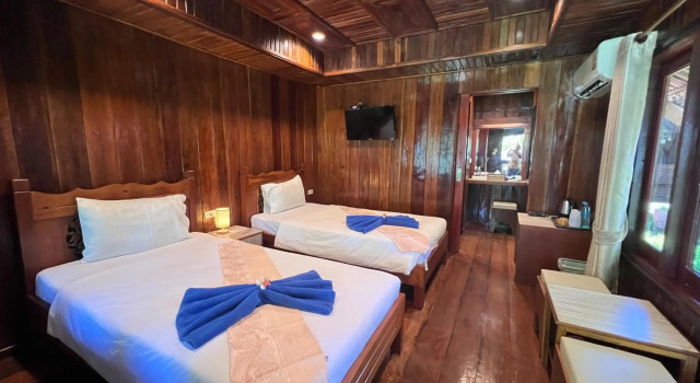 Diamond Beach Resort