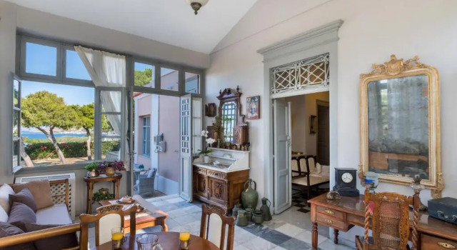 DellaGracia Mansion - up to 10 guests