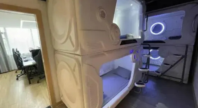 Люкс Deluxe G Joyful GAME E-Sports Hotel (Jinma Bijifang Milesi Subway Station)