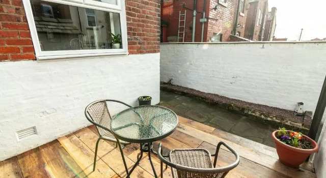Коттедж Park House - Large 3 Bedroom Victorian House, 10 Mins from Manchester