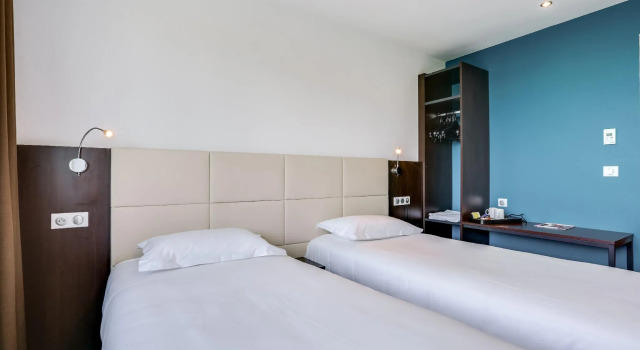 Двухместный номер Standard The Originals City, Hôtel Caen Mémorial