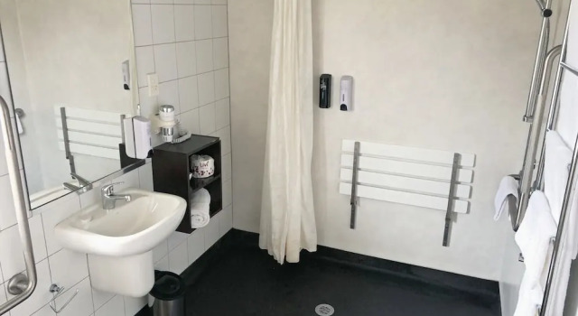 Студия Standard Arena Lodge