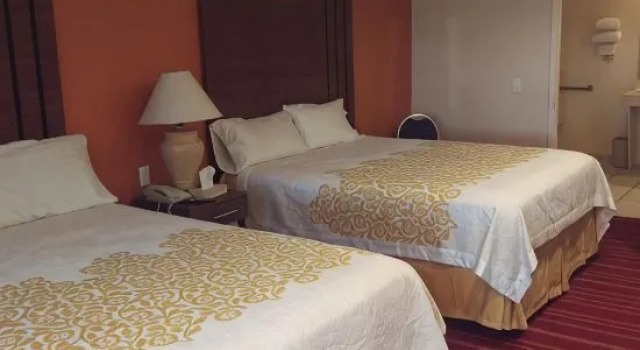 Номер Standard Days Inn by Wyndham Hemet