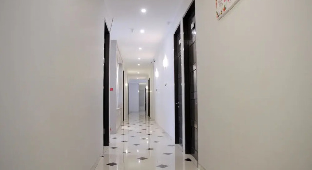 Galaxy Guesthouse by OYO Rooms, Prenota Hotel Hotel a Sulawesi con parcheggio, Parcheggio