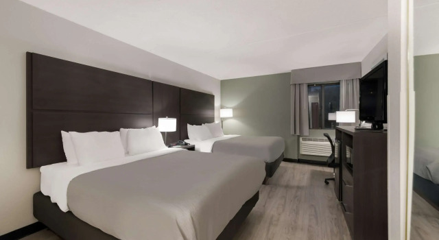 Четырёхместный номер Standard Merriam Park Inn