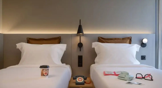 Номер Standard Moxy Lisboa Oriente
