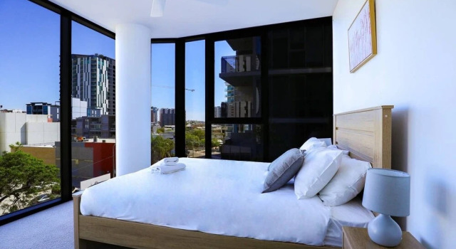 Stylist 2 Bedrooms Apartment With Pool/gym/parking, Rezerwuj Apartament West End Queensland
