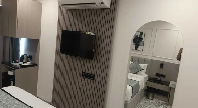 Hotel Laxus, Rezervovat Hotel Hotely v Gujarat s parkováním, Parkování