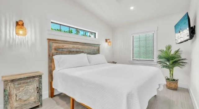 Chilli Fish 4 Bedroom Home, Book Feriehus Villaer i Florida, Villa