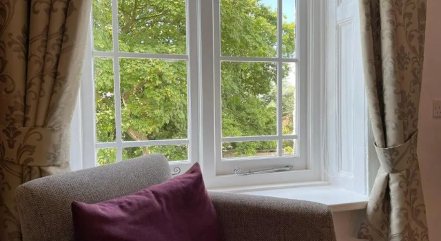 The Jug And Bottle, Buchen Sie Pension Heswall 