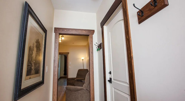 The Grizzly Den by Revelstoke Vacations, Buchen Sie Hotel Revelstoke 