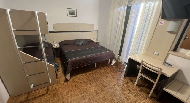 Hotel Allo Zodiaco, Забронировать Отель Андало Паганелла