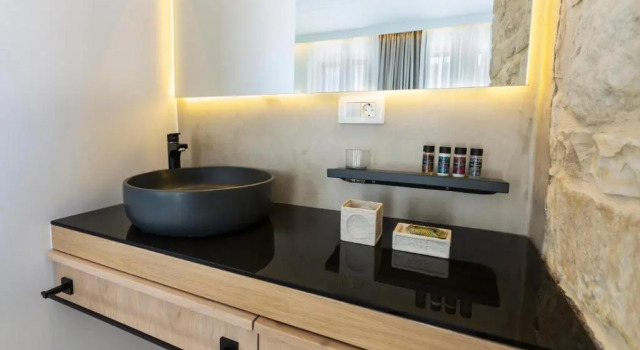 Люкс Kalamaki Luxury Suites