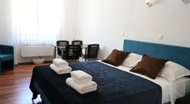 Hvar Riva Rooms, Prenota Hotel Città di Lesina 
