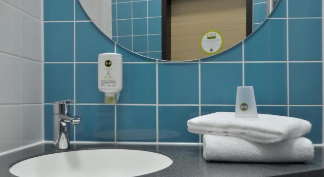 Трёхместный номер B&B Hotel Potsdam